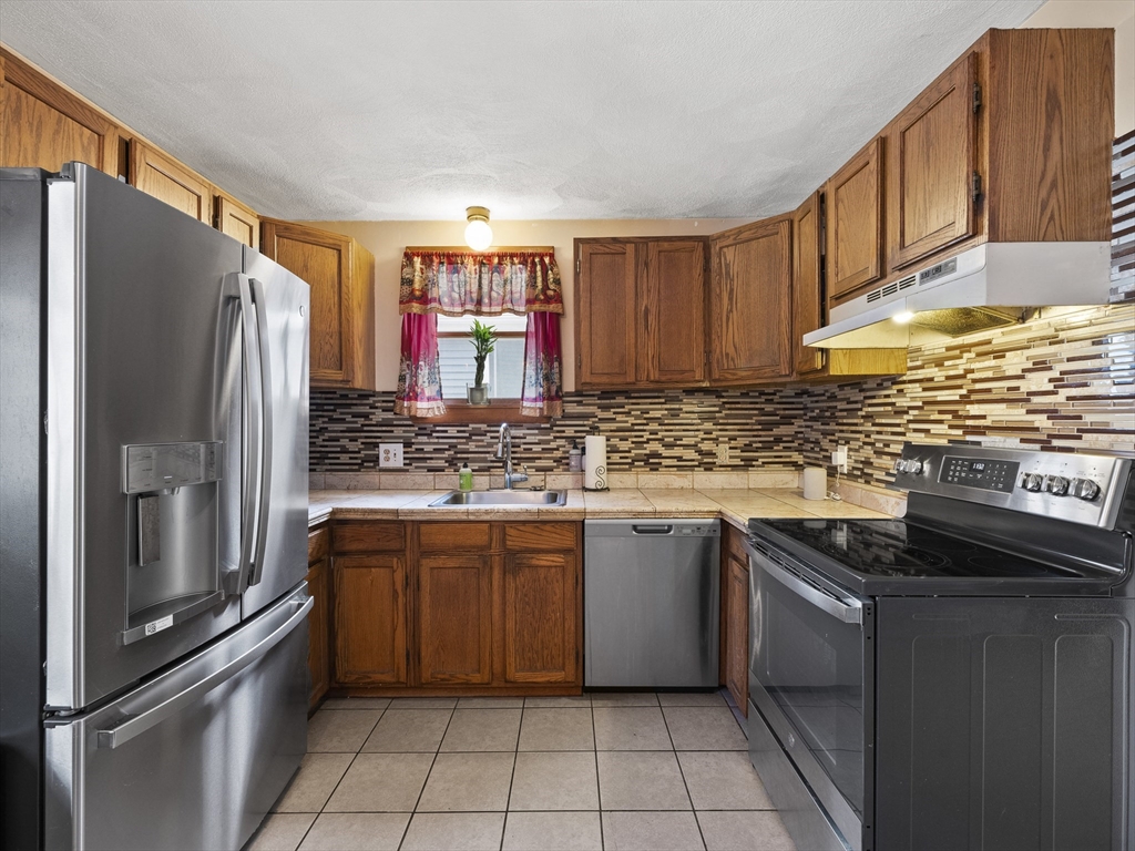 19 Hillside Ave # 19