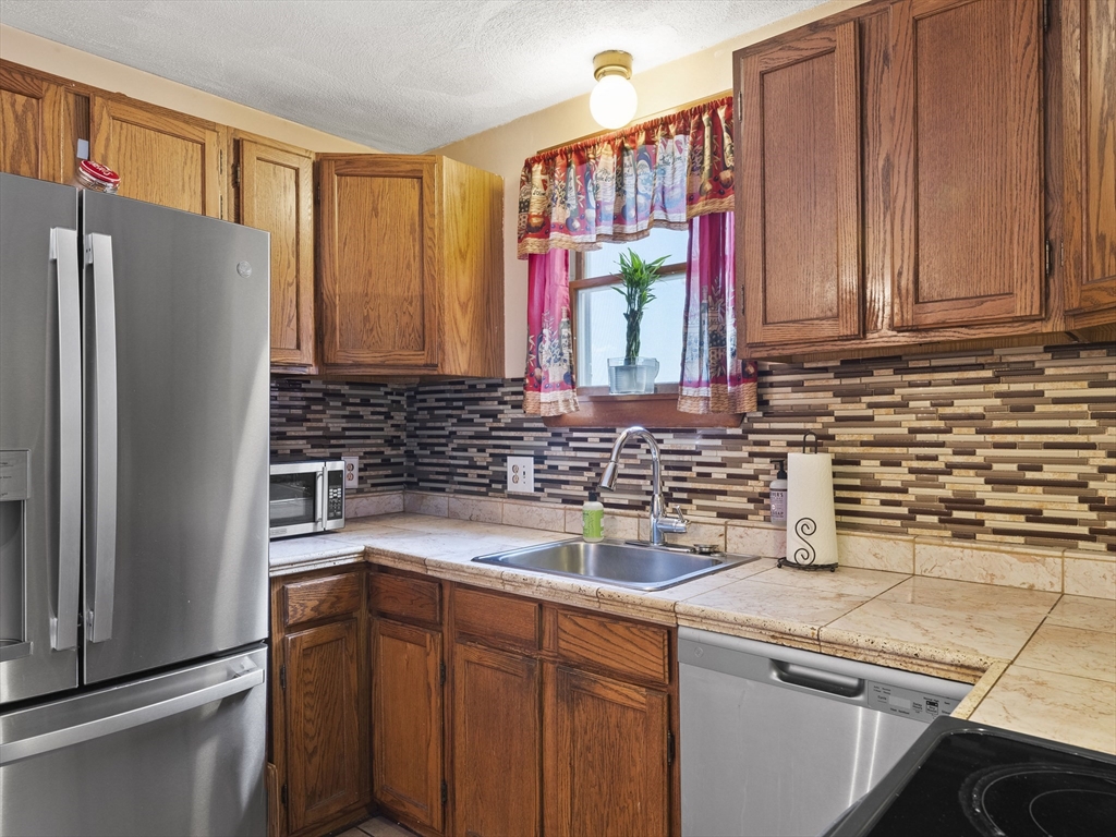 19 Hillside Ave # 19