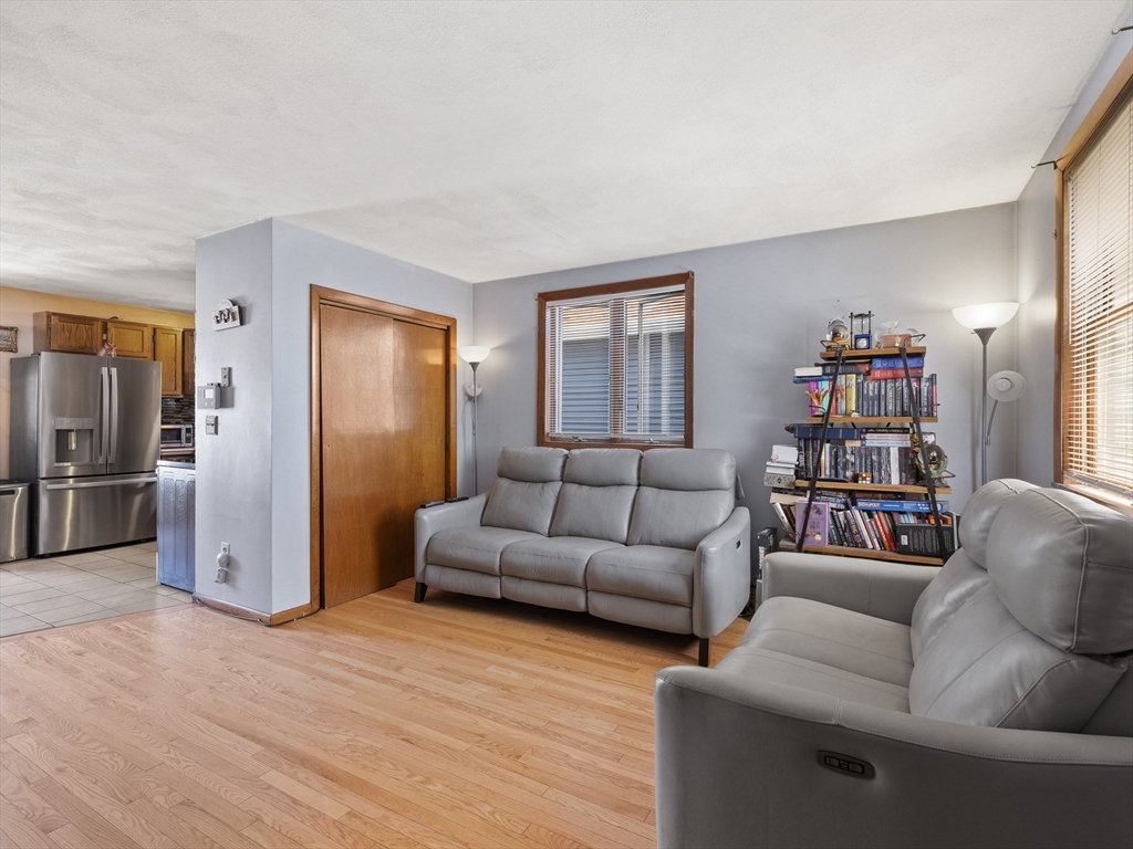 19 Hillside Ave # 19