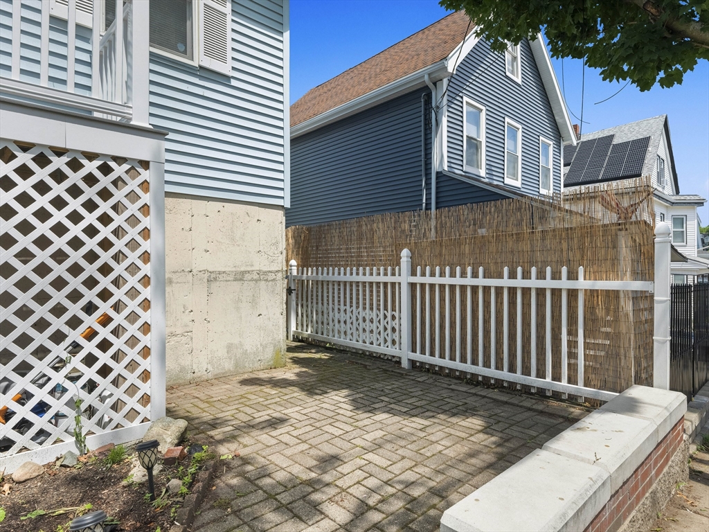 19 Hillside Ave # 19