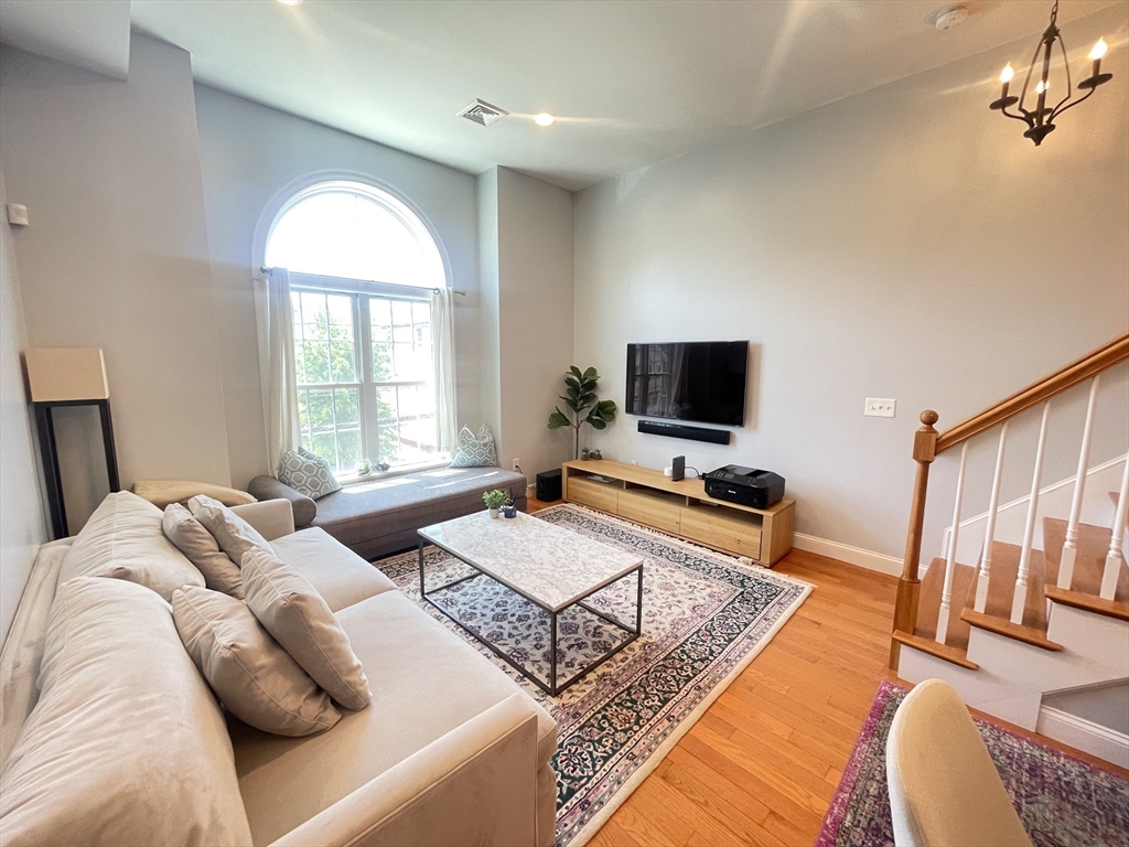 195 Washington Ave # 3