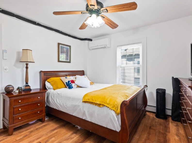 33 Range Ave