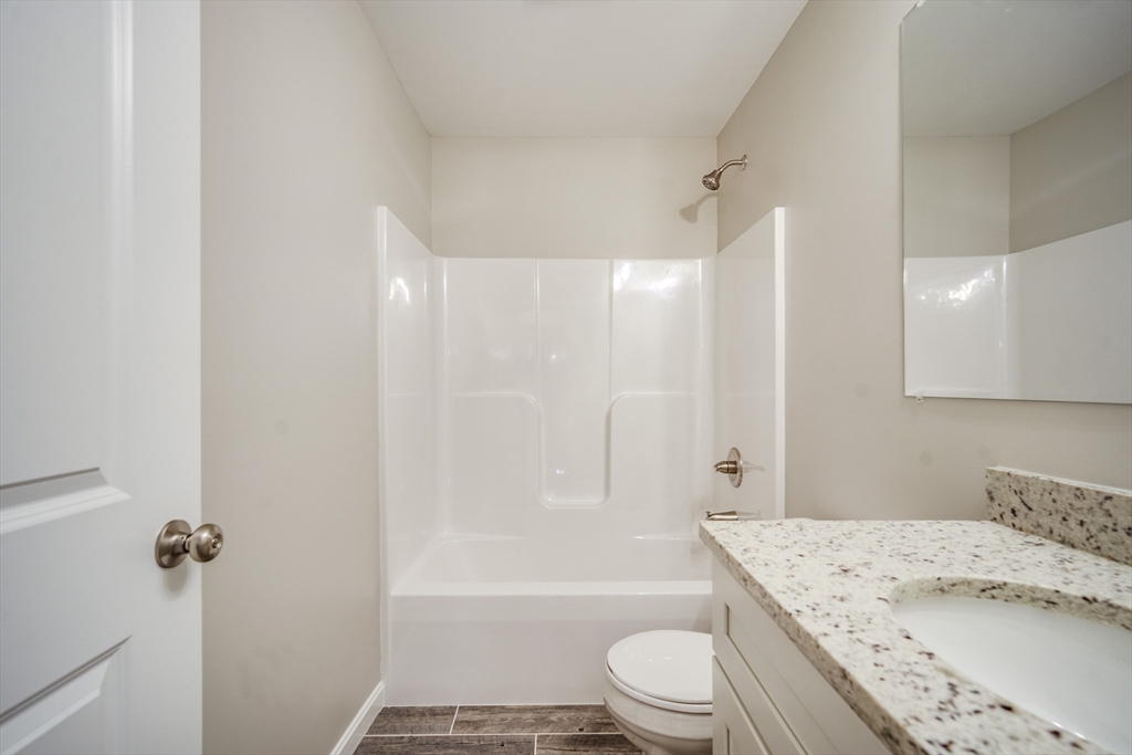 857-859 Carew St