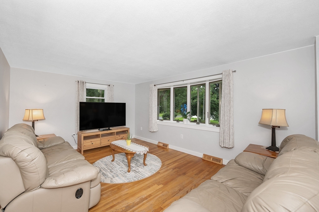 42 Tanglewood Drive