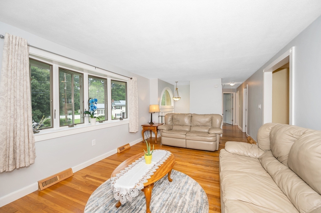 42 Tanglewood Drive