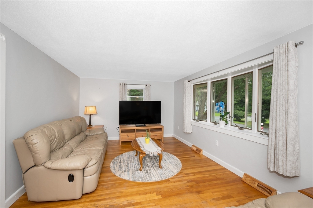 42 Tanglewood Drive