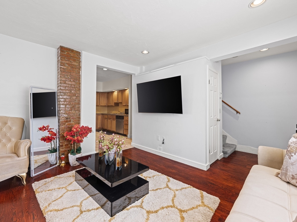 91 Blossom St # 91