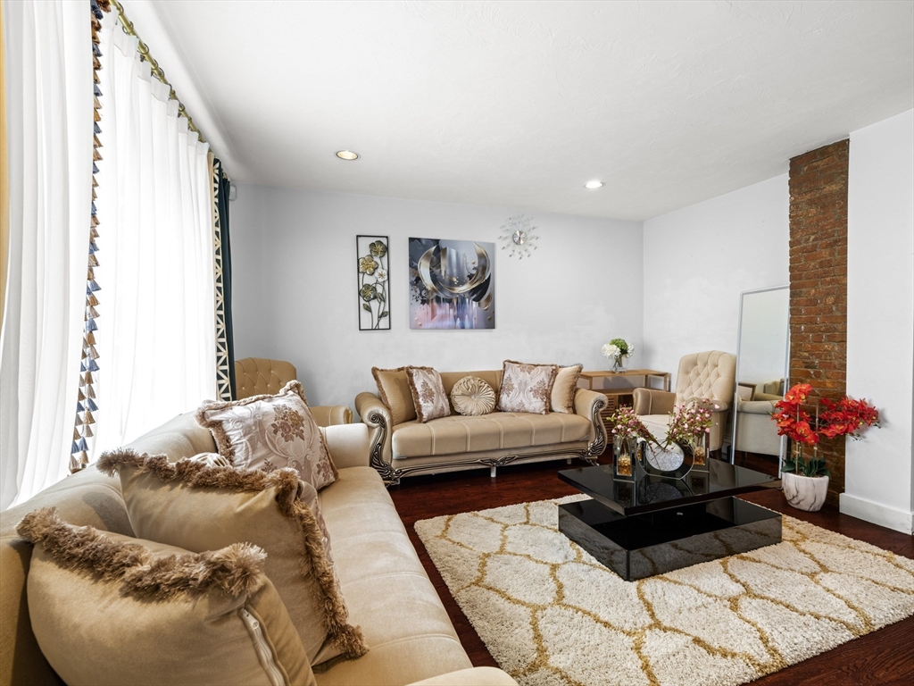 91 Blossom St # 91