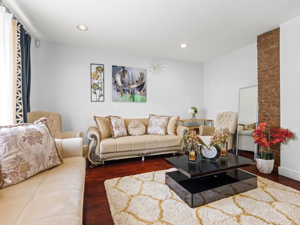 91 Blossom St # 91