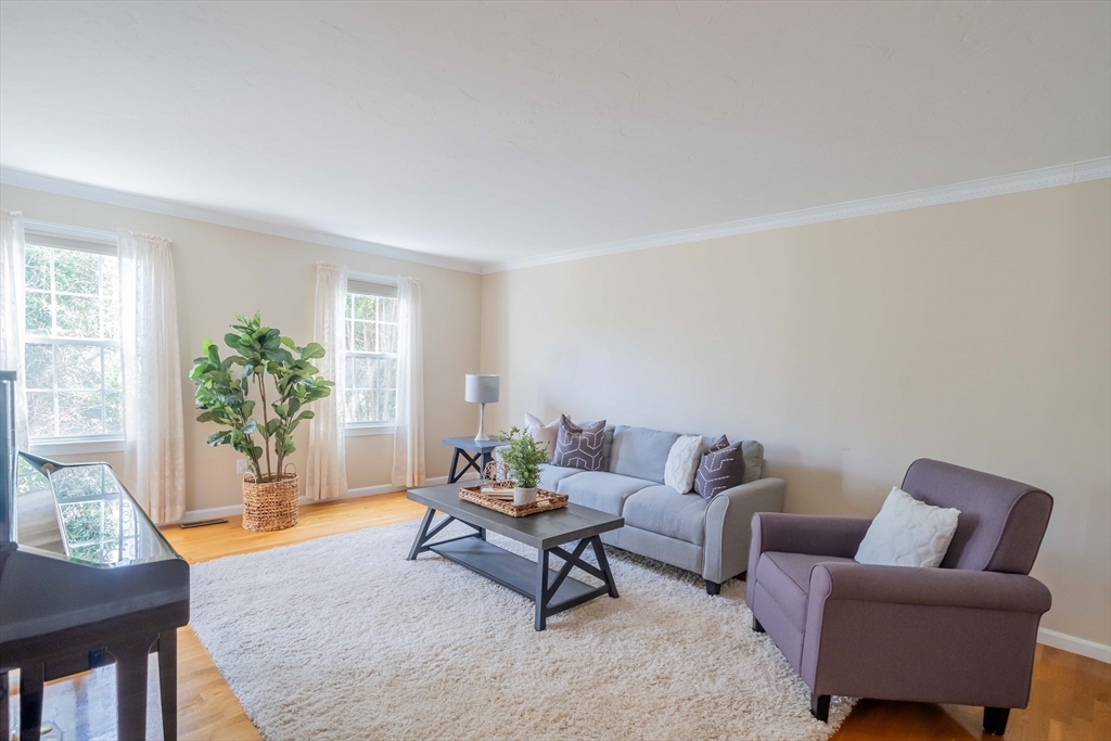 178 Russell St