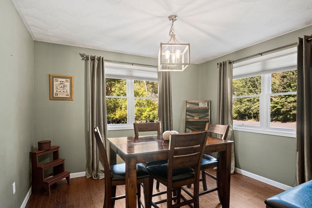 15 Silver Birch Ln