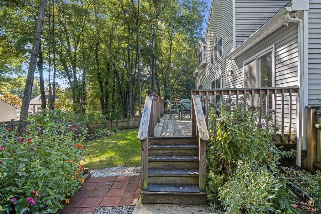 15 Silver Birch Ln