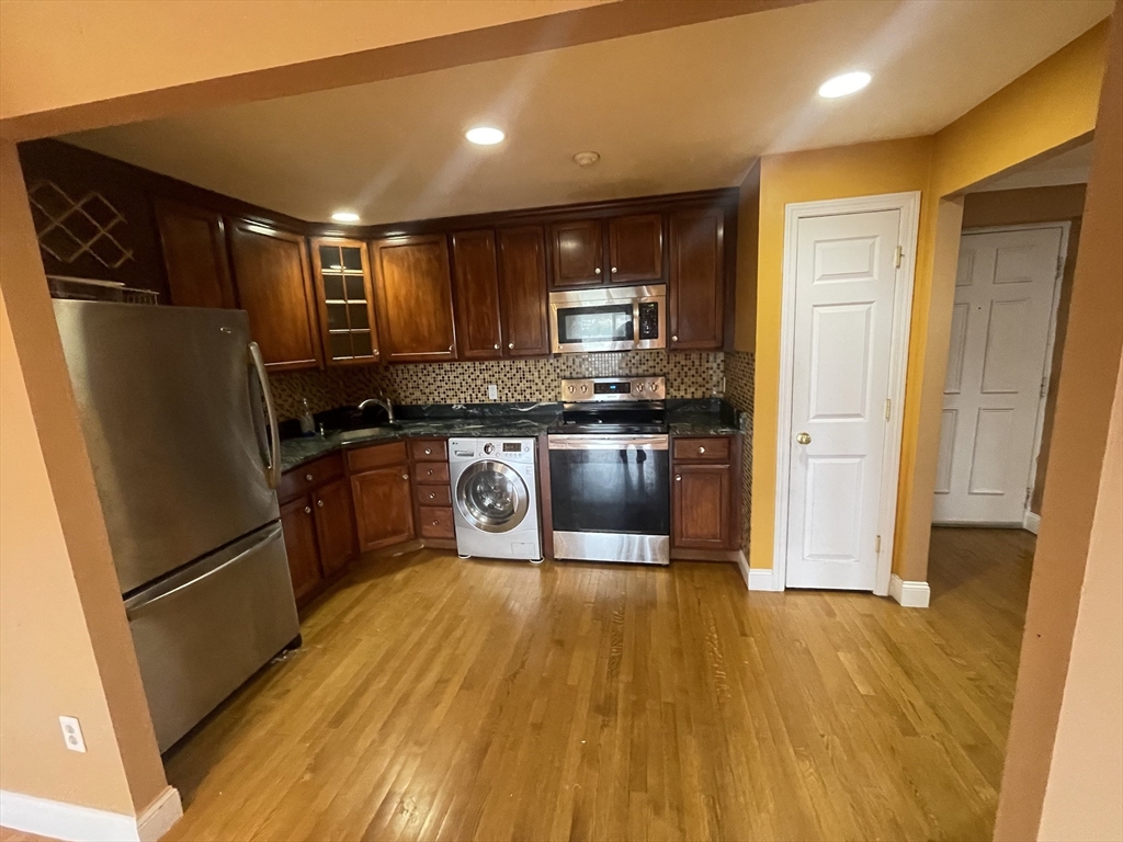70 Warren Ave # 1 Unit: 3-1