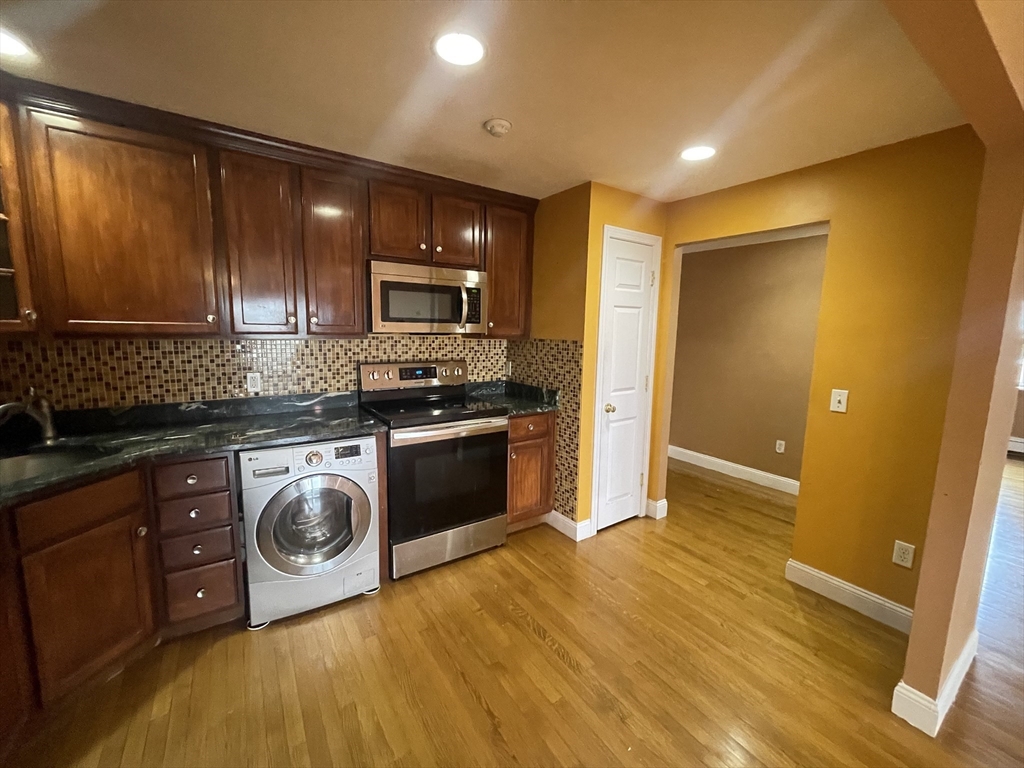 70 Warren Ave # 1 Unit: 3-1