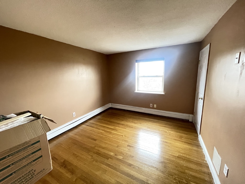 70 Warren Ave # 1 Unit: 3-1