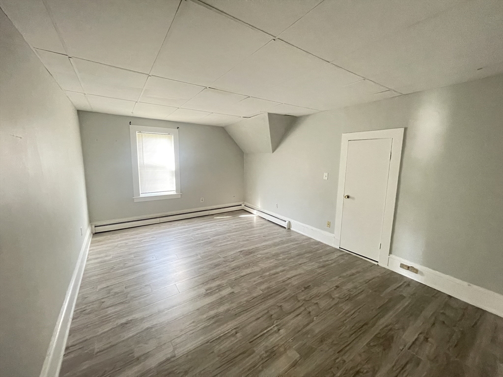 21 Essex Street # 6