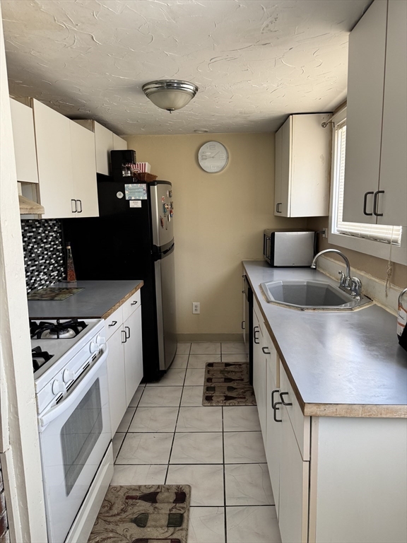 40 Linden St