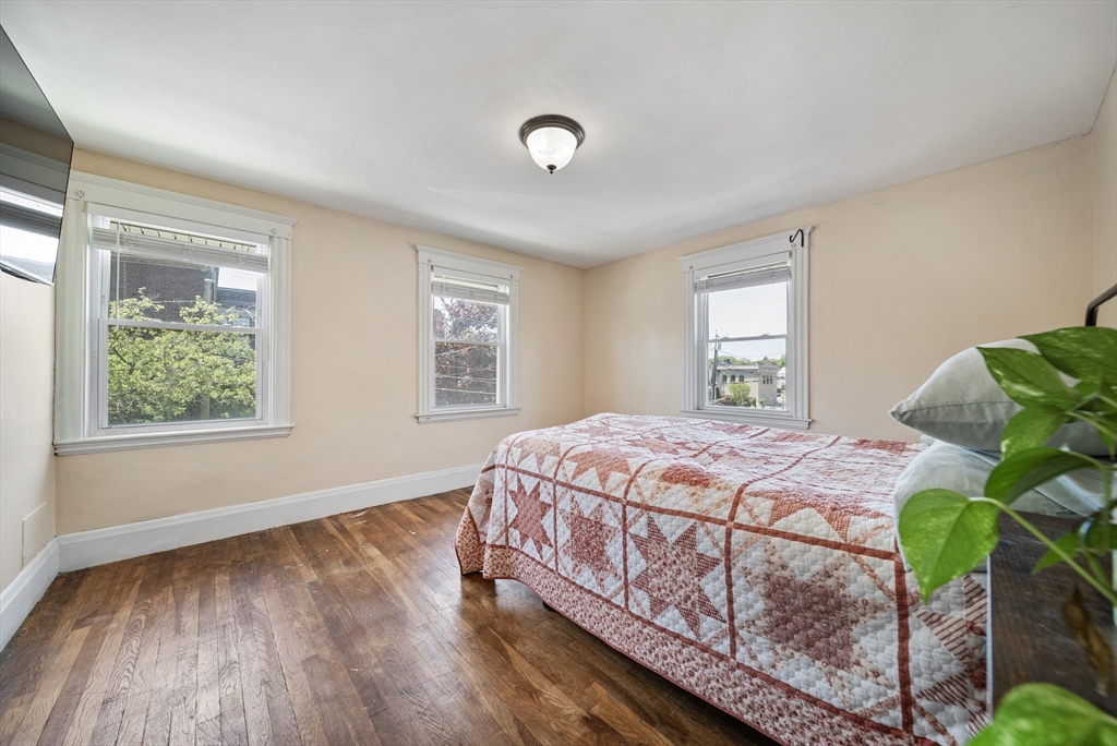 67 Conomo Ave