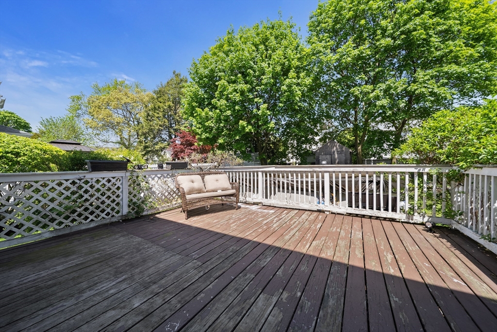 67 Conomo Ave