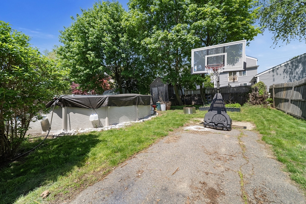 67 Conomo Ave