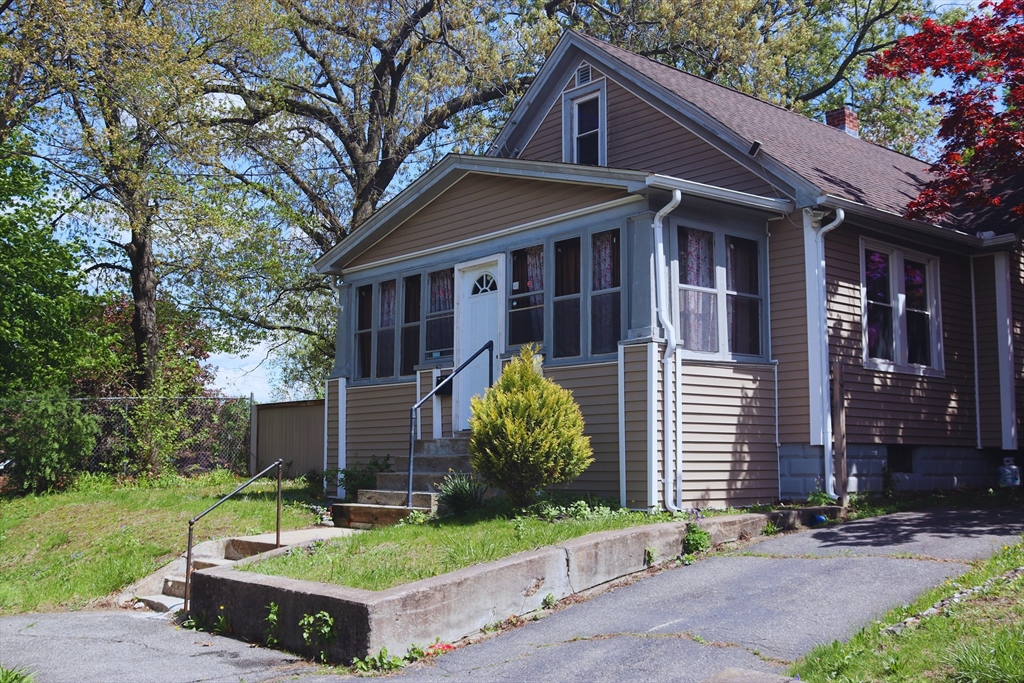 27 Bushwick Pl