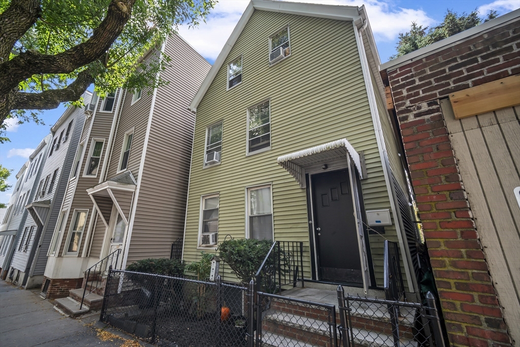 125 Putnam St