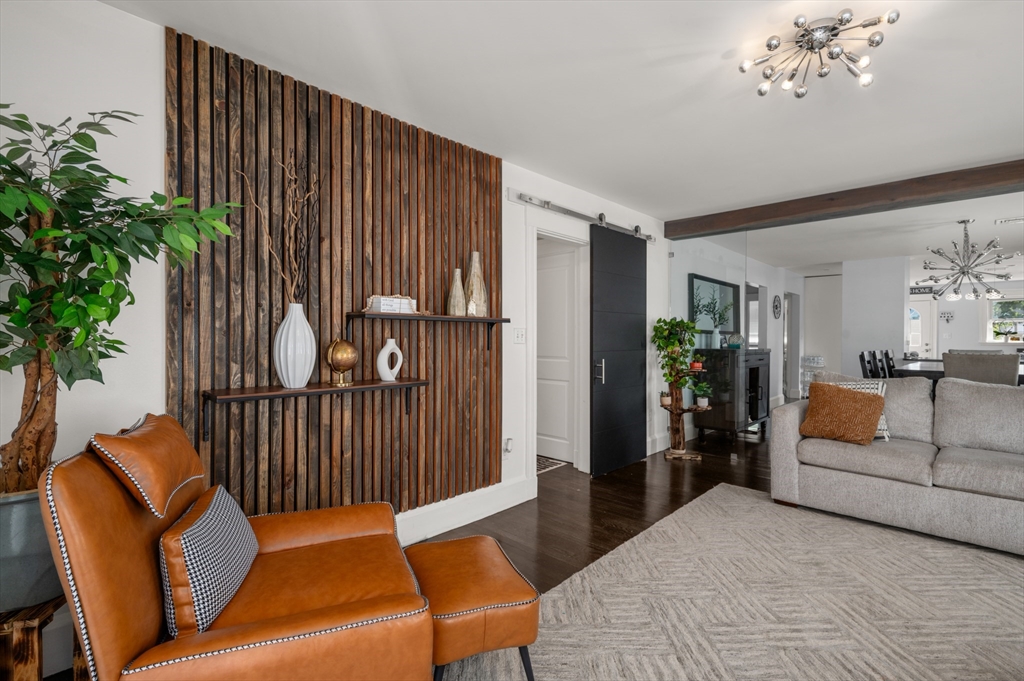 32-34 Mount Vernon St