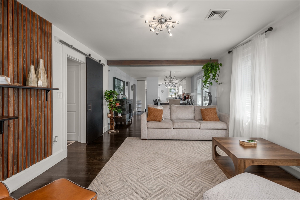 32-34 Mount Vernon St