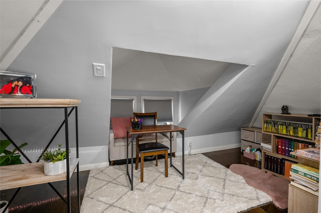 32-34 Mount Vernon St