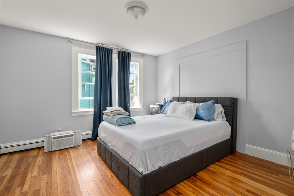 32-34 Mount Vernon St