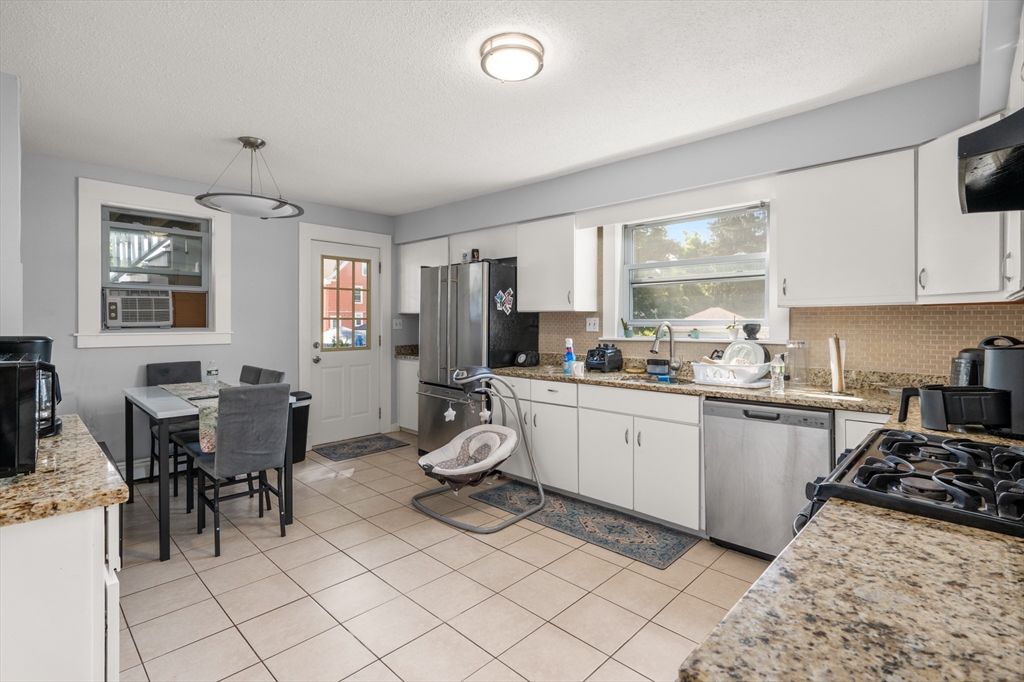 32-34 Mount Vernon St