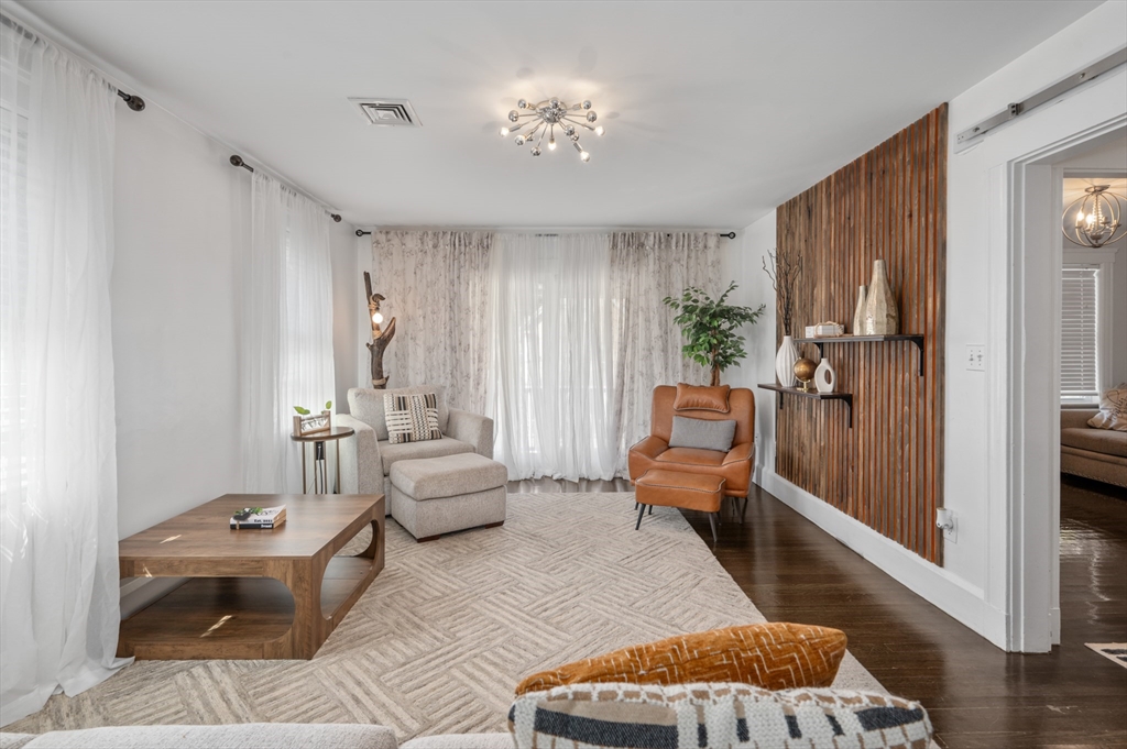 32-34 Mount Vernon St