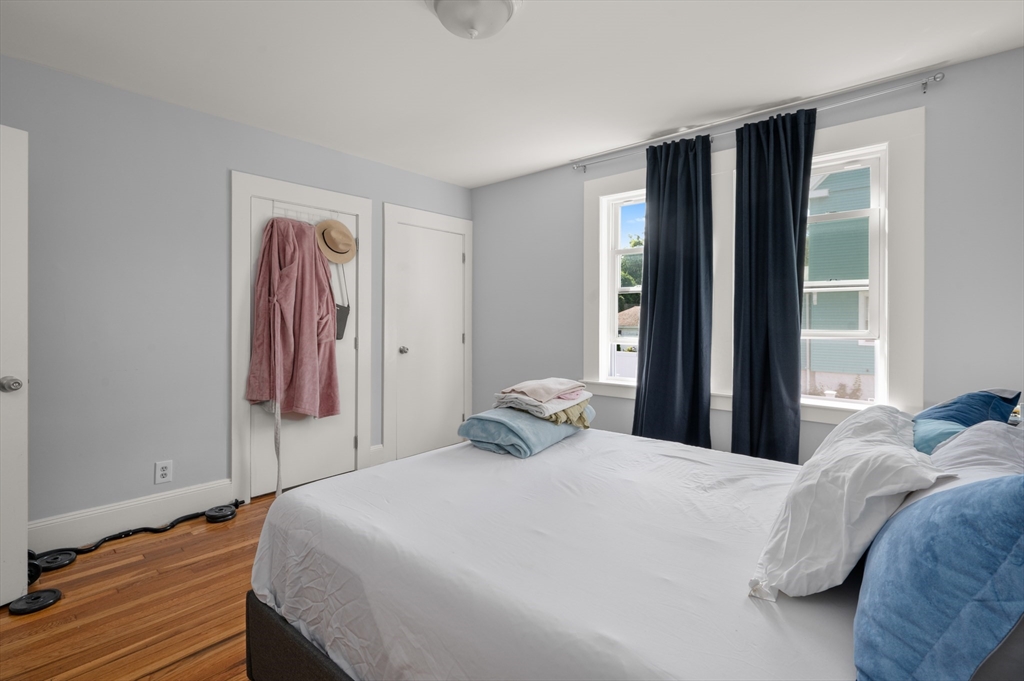 32-34 Mount Vernon St