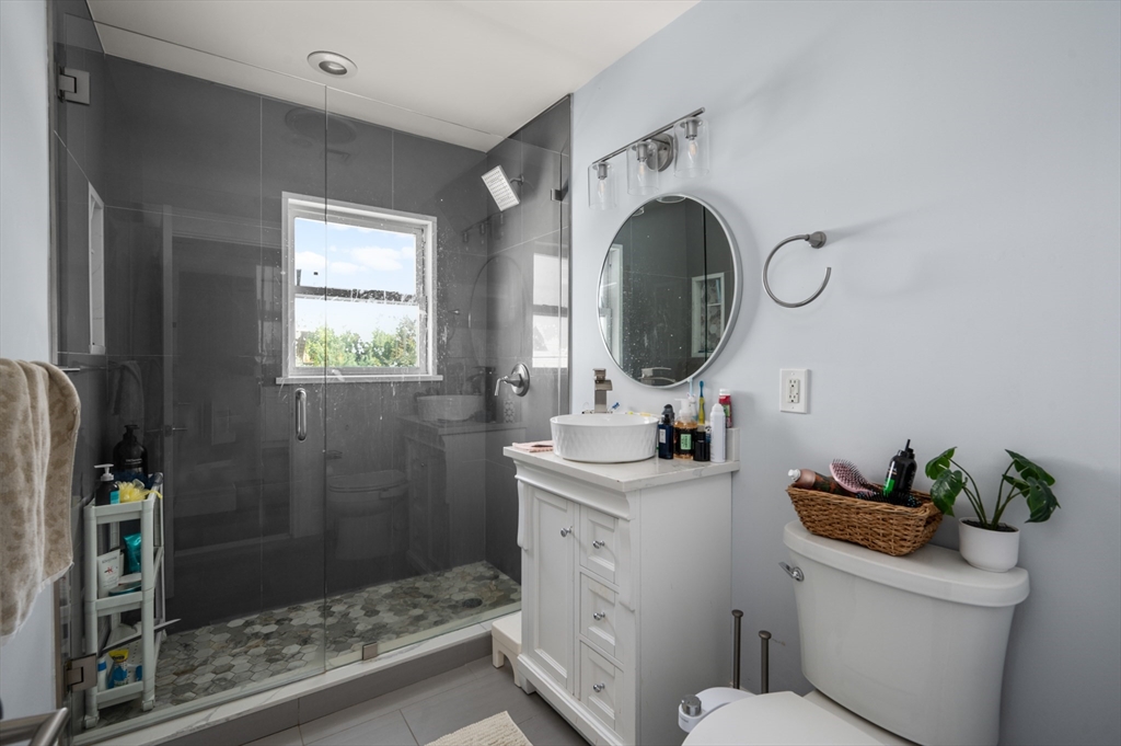 32-34 Mount Vernon St