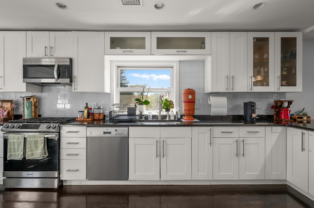 32-34 Mount Vernon St