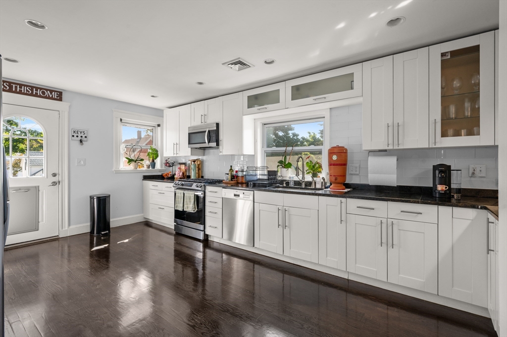 32-34 Mount Vernon St