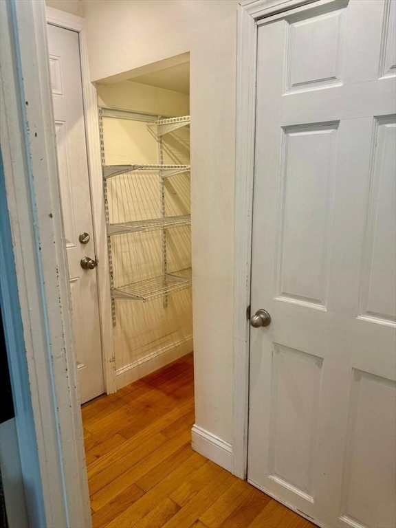 2 Laurel St