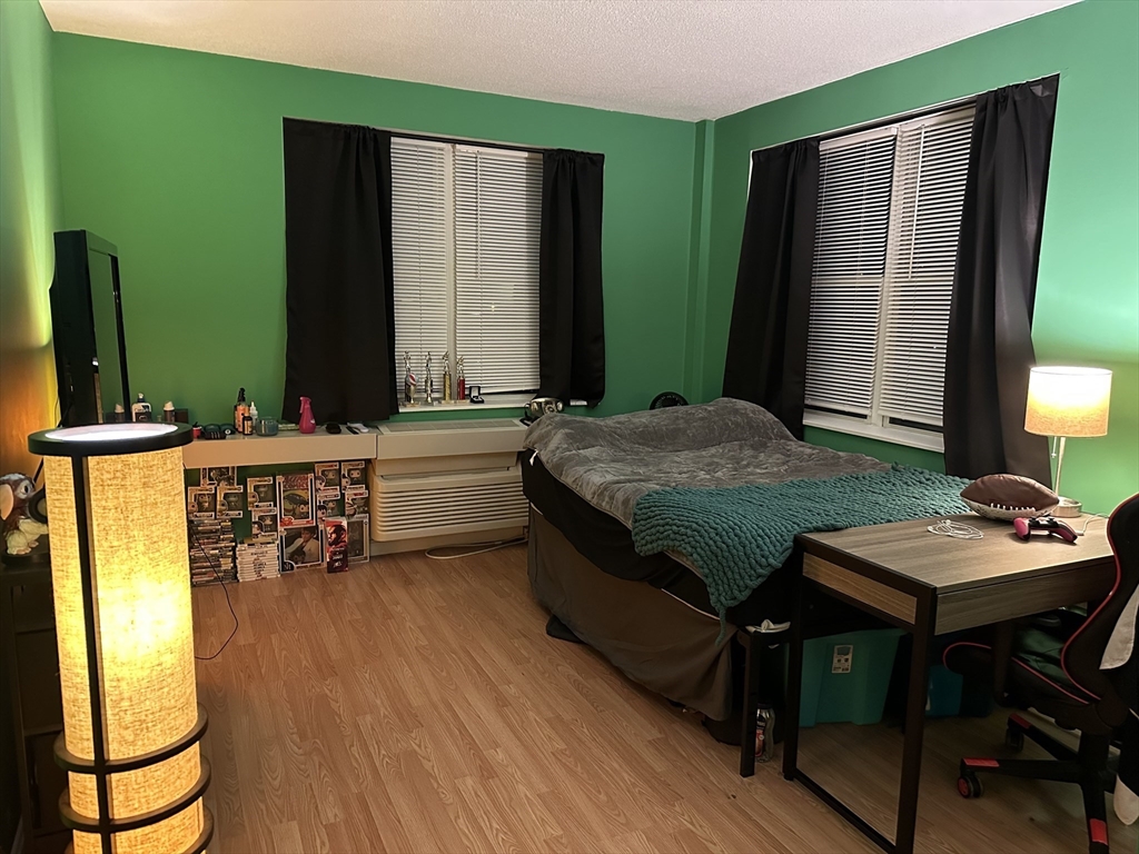 605 Eastern Ave # 211