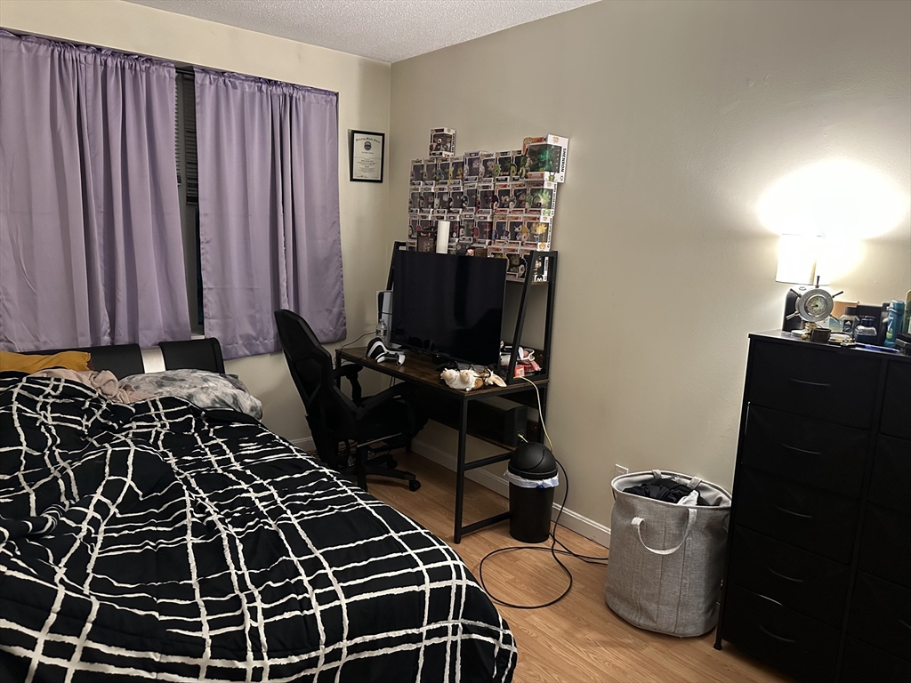 605 Eastern Ave # 211