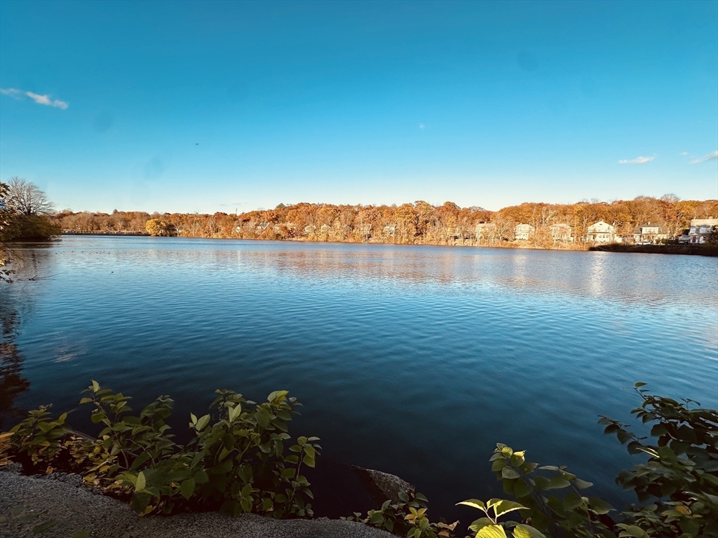 605 Eastern Ave # 211