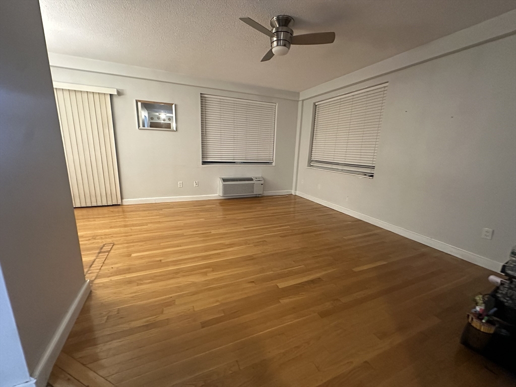 605 Eastern Ave # 211