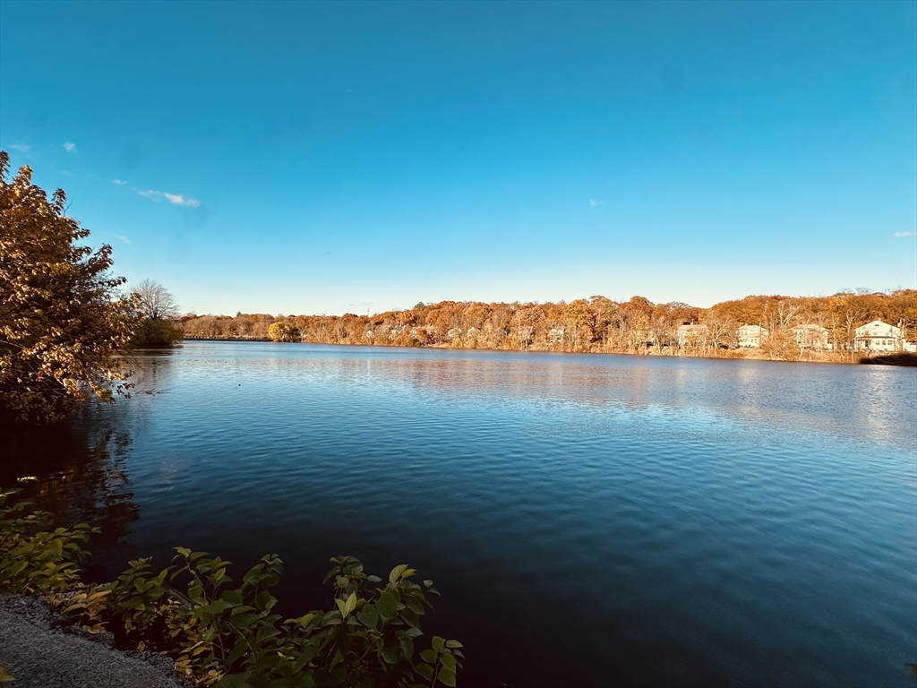 605 Eastern Ave # 211