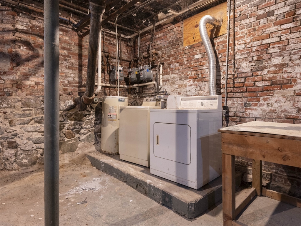 75 Bellingham St # 2