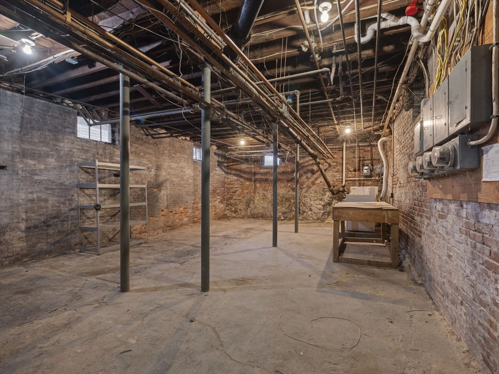 75 Bellingham St # 2