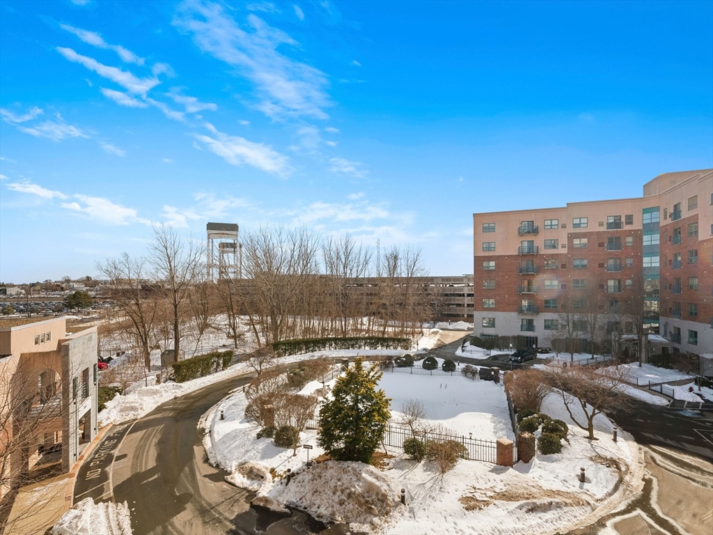 165 Cottage St # 413