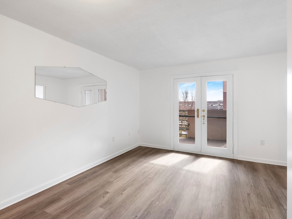 165 Cottage St # 413