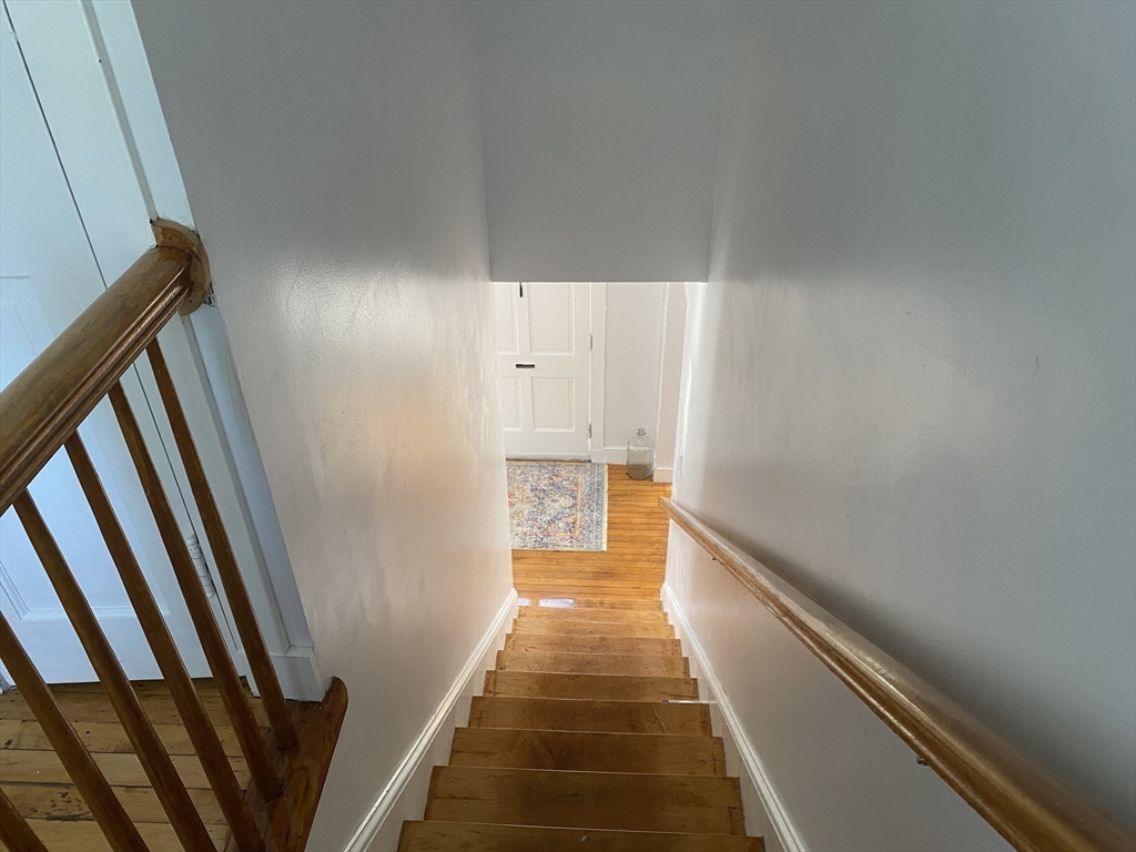 90 Lowell Ave