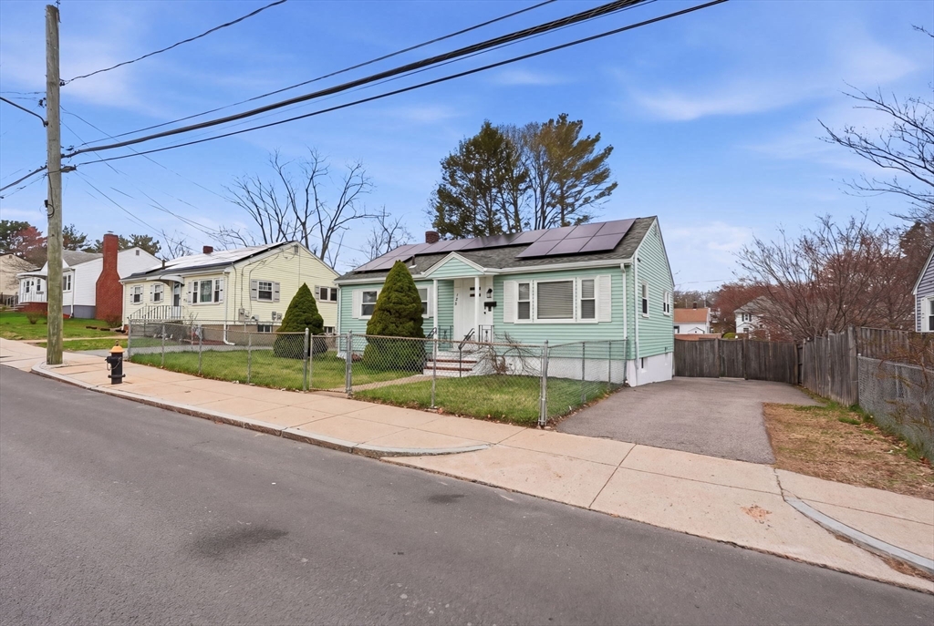126 Summer St