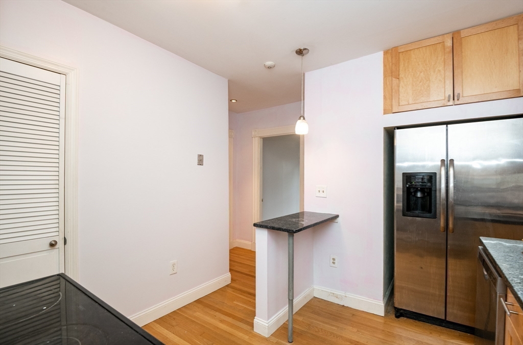 32 Almont St # 1 Unit: 32-1