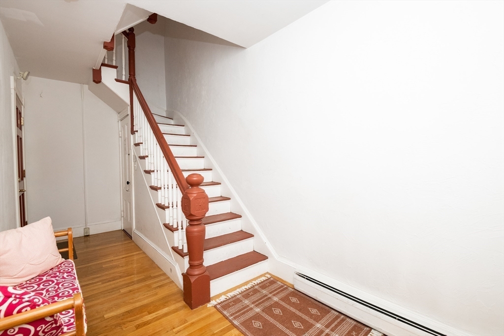 32 Almont St # 1 Unit: 32-1
